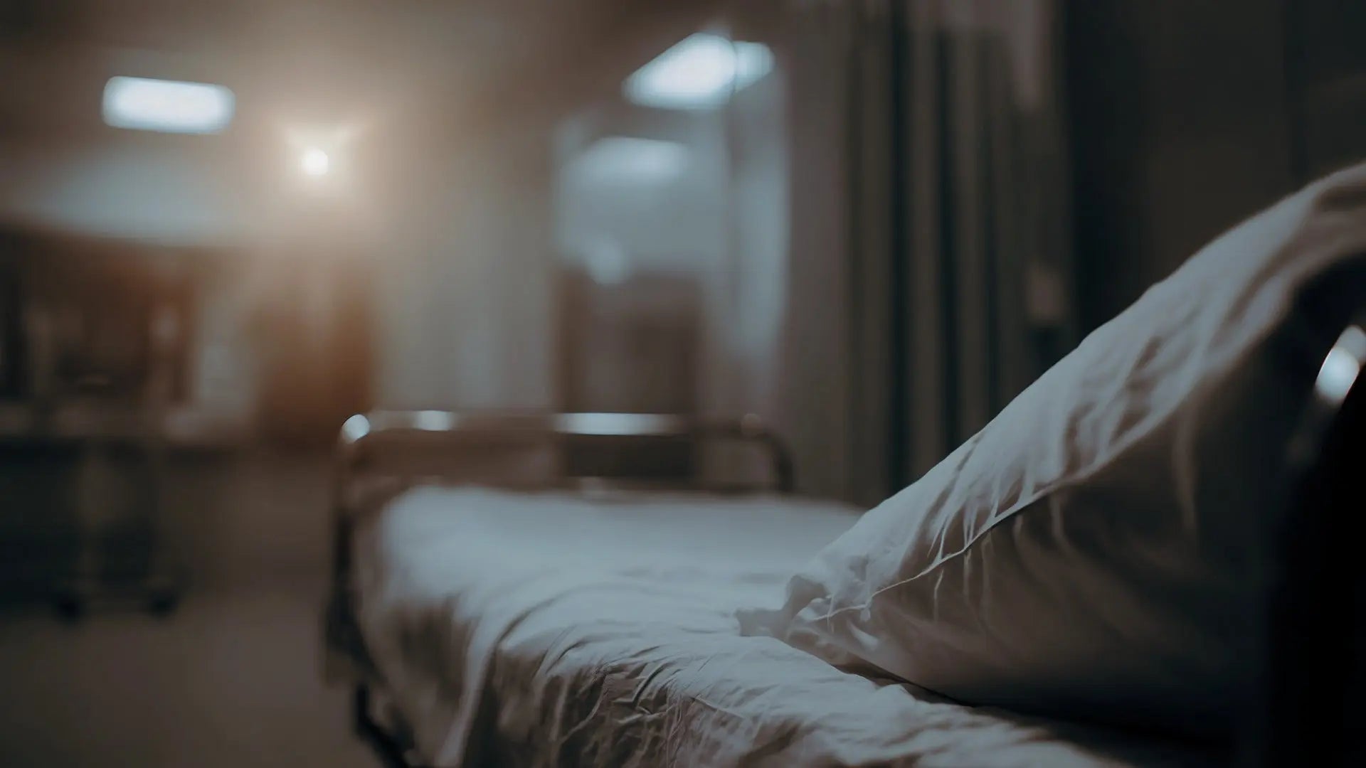 Emergency shelter bed sheets and pillowcases